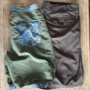 🤍2-Pair Men’s Swim Shorts Bundle (Vans + Quiksilver)🤍 ~34